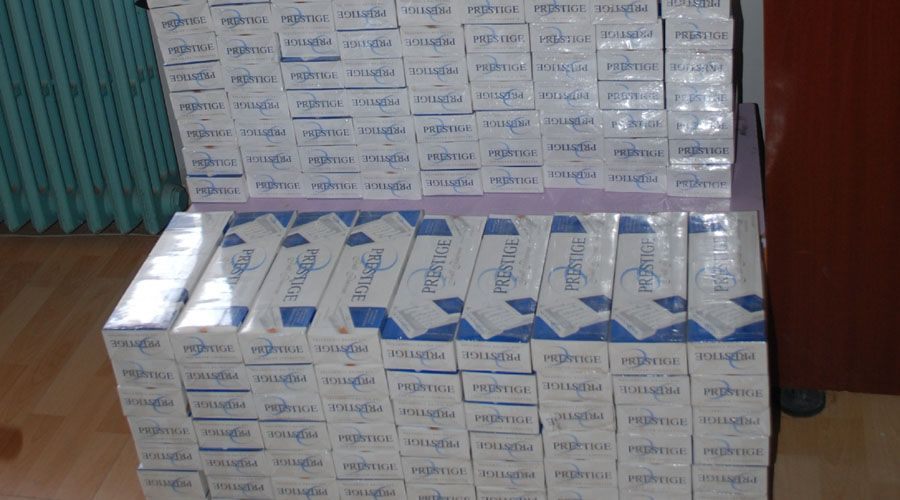 2 bin 500 paket kaçak sigara yakalandı 