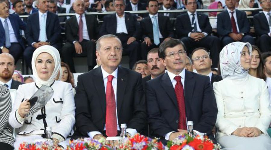 Tarihi kongrede Ahmet Davutoğlu Genel Başkan seçildi 