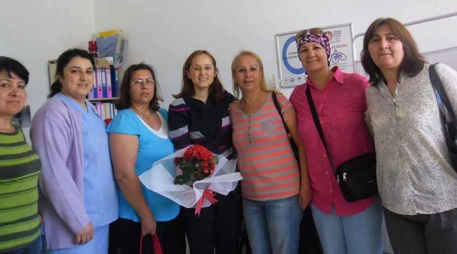 CHP’li kadınlar hemşireleri ziyaret etti
