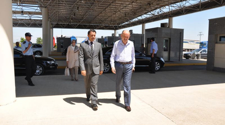  Sağlık Bakanı Mehmet Müezzinoğlu, Batı Trakya’da iftara katıldı
