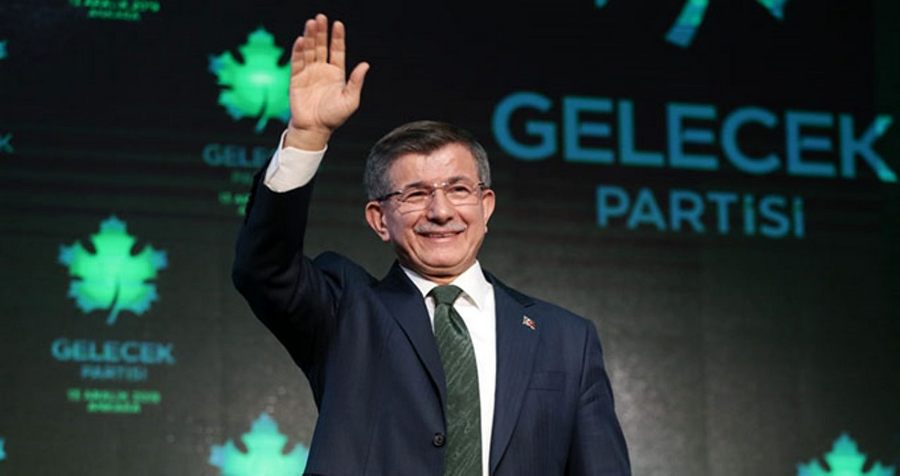 Ahmet Davutoğlu da koronavirüse yakalandı