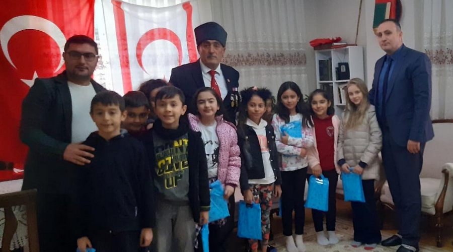 İlkokul öğrencilerinden Kıbrıs Gazisi
