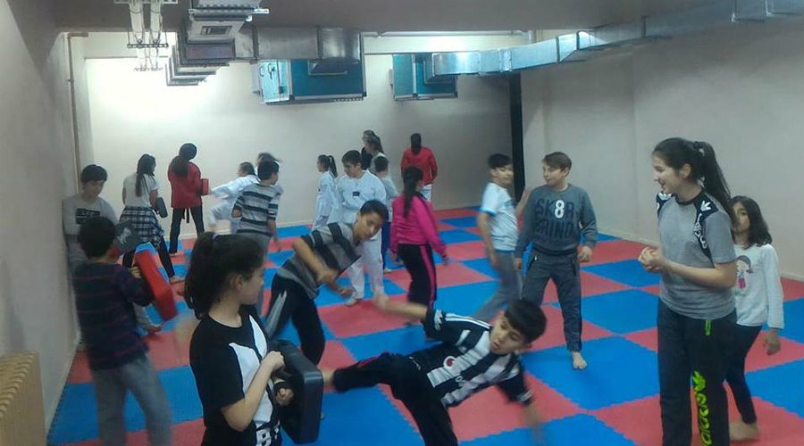 Taekwondo spor okullarına yoğun ilgi