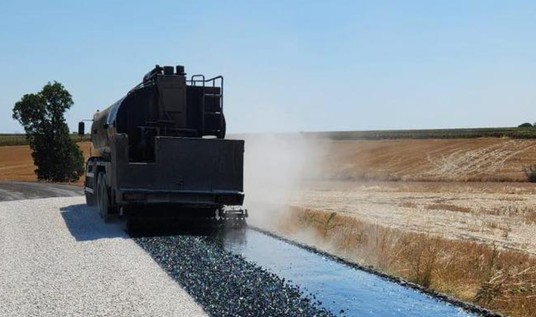 Asfalt çalışmaları devam ediyor