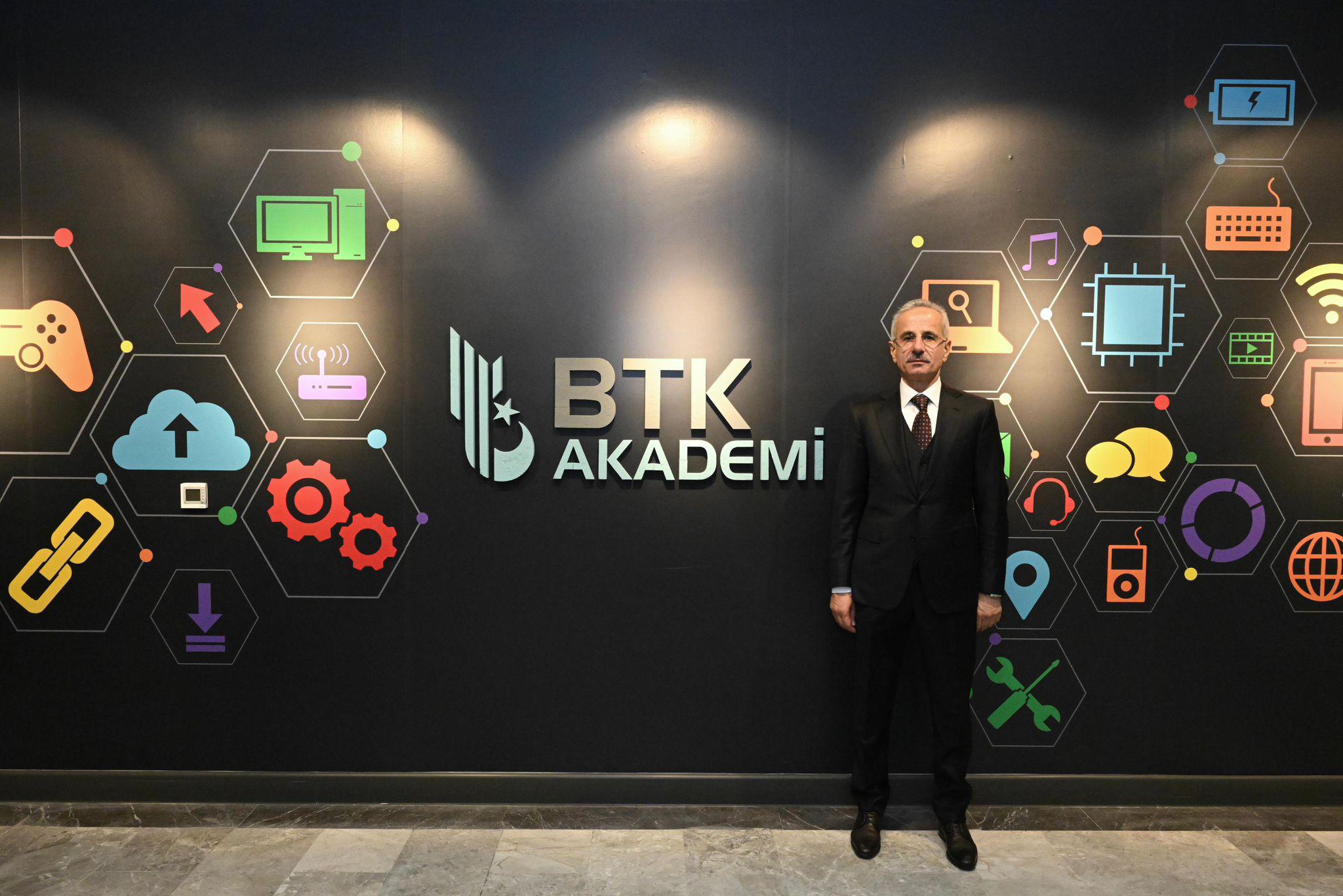 Ücretsiz eğitim portalı BTK Akademi’nin mobil uygulaması kullanıma açıldı