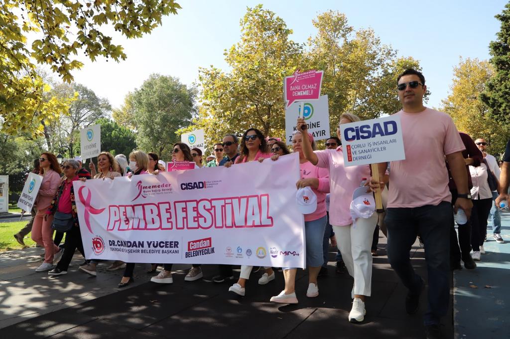 Tekirdağlı kadınlar, Pembe Festival ile meme kanserine dikkat çekti  