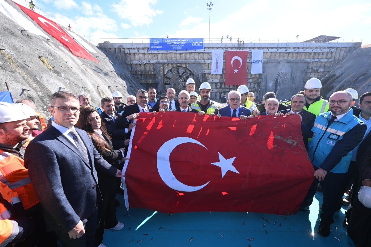 “Halkalı-Çerkezköy Hattı, ulusal demiryolu ağının önemli bir parçasını oluşturacak”