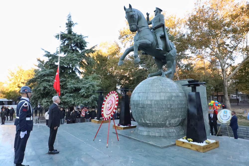 Atamız, Kırklareli’nde de saygı, minnet ve özlemle anıldı