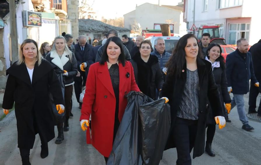 Başkan Gencan Akın, temizlik seferberliği başlattı