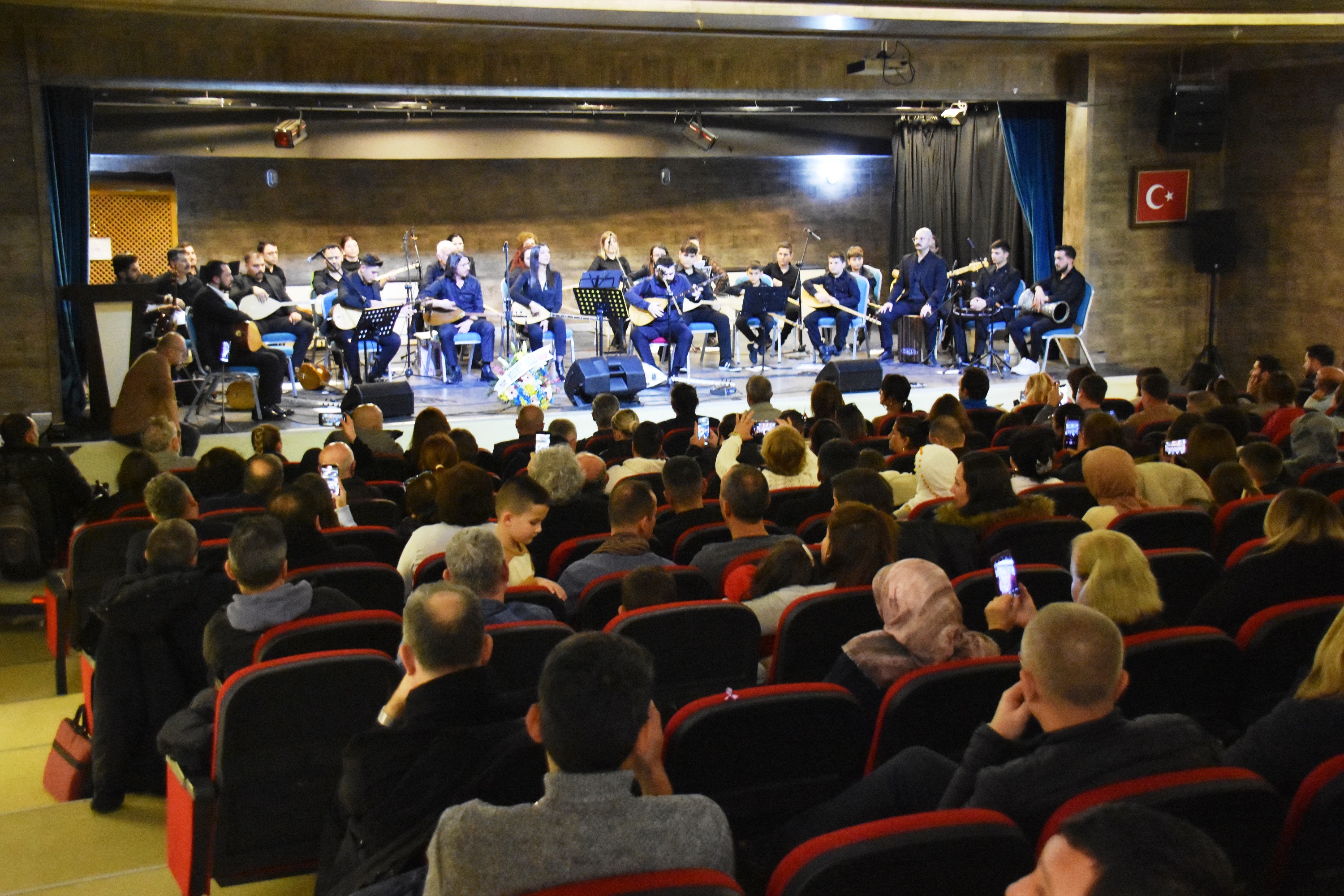 Bağlama Sınıfı’ndan Türk Halk Müziği Dinletisi