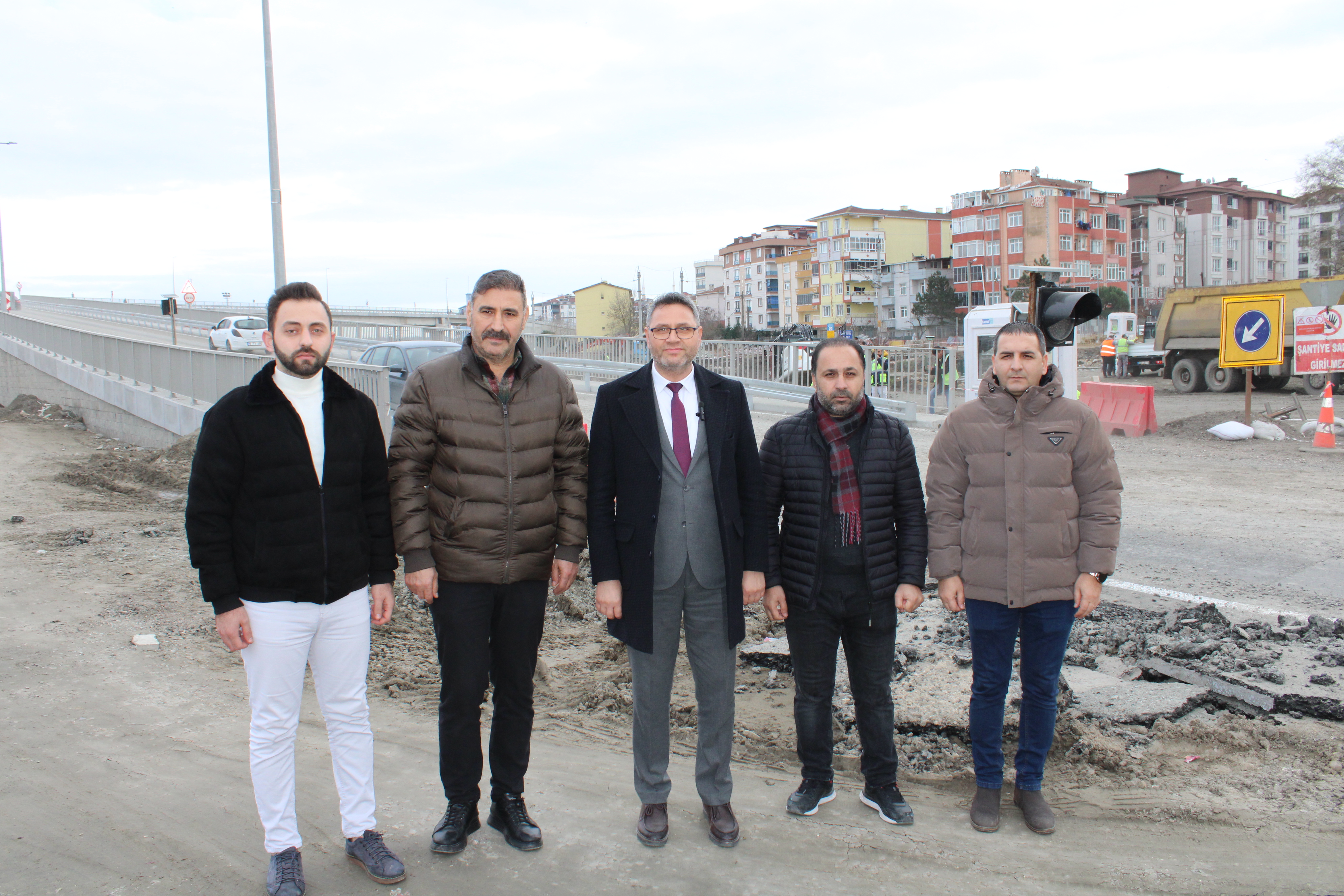 Azbay, yapımı tamamlanan viyadükte açıklamalarda bulundu