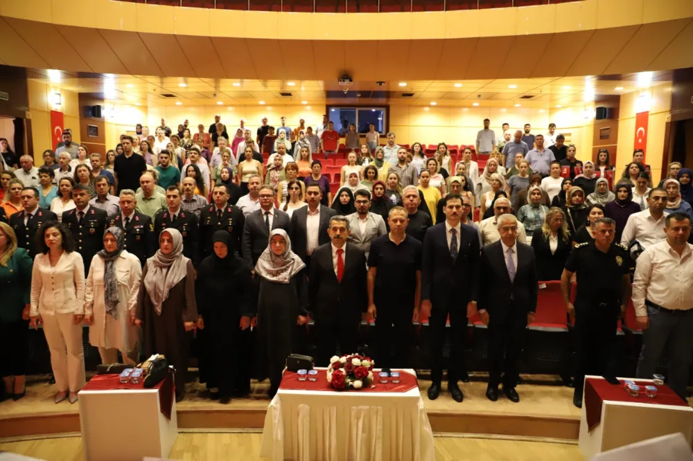 253 şehidimiz anısına gül fidanları toprakla buluşturuldu