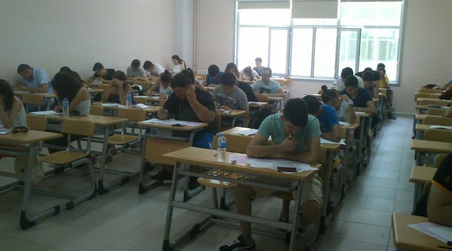  Yabancı öğrenciler sınavda ter döktü