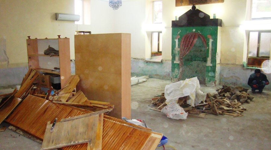  Çakır Ağa Camii restore ediliyor
