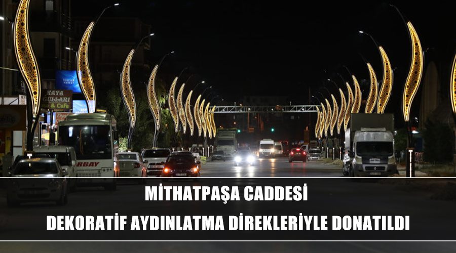Mithatpaşa Caddesi dekoratif aydınlatma direkleriyle donatıldı