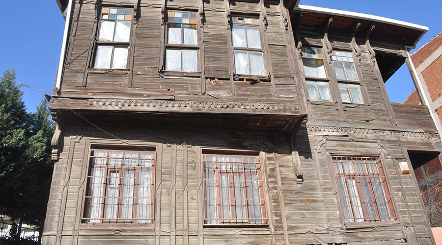 150 yıllık ev restore ediliyor