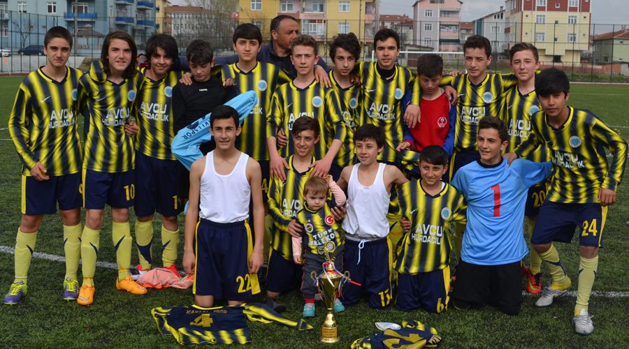 Kapaklıspor U14 şampiyon oldu 