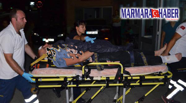 Midibüsün çarptığı motosikletli genç yaralandı